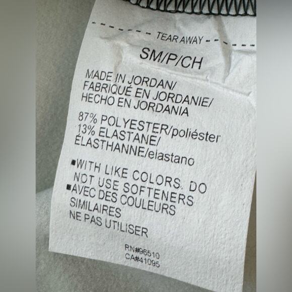 New ~ UNDER ARMOUR ~ Cold Weather Funnel Neck Top Size S - Picture 6 of 9